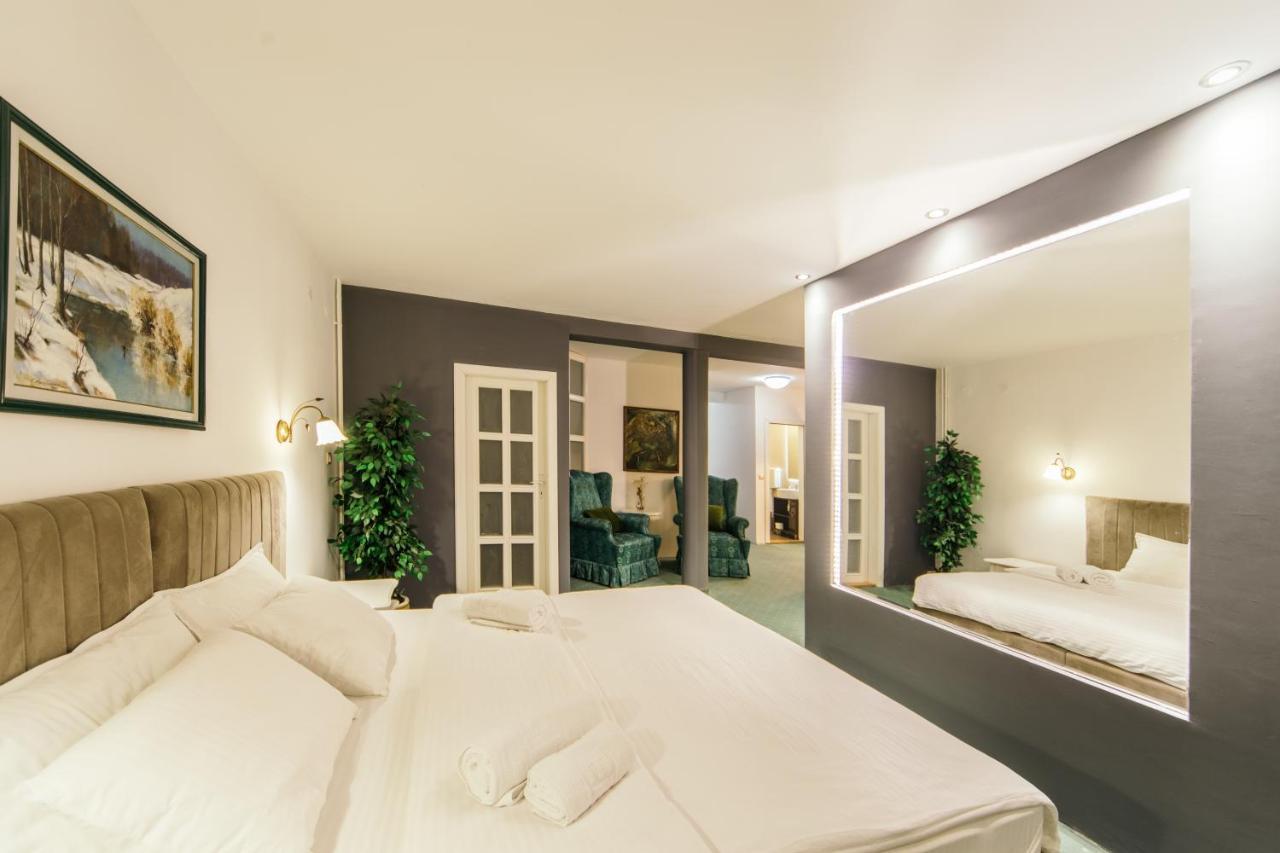 Garni Hotel President De Luxe Крагуевац Экстерьер фото