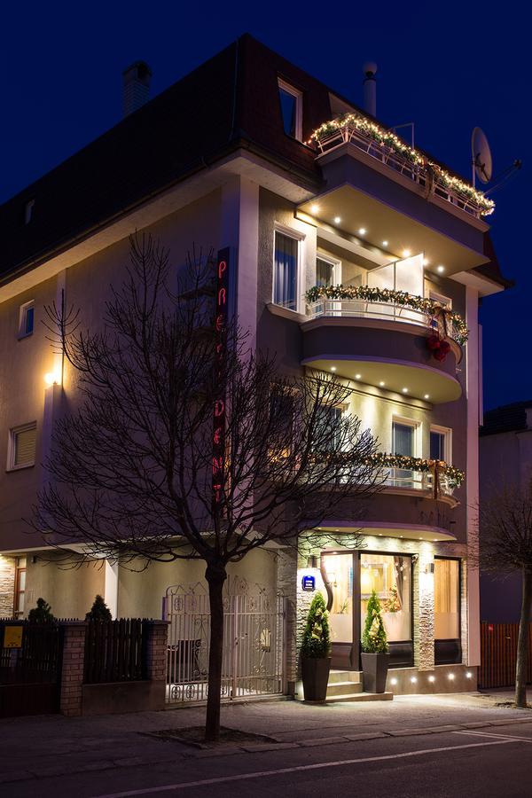 Garni Hotel President De Luxe Крагуевац Экстерьер фото